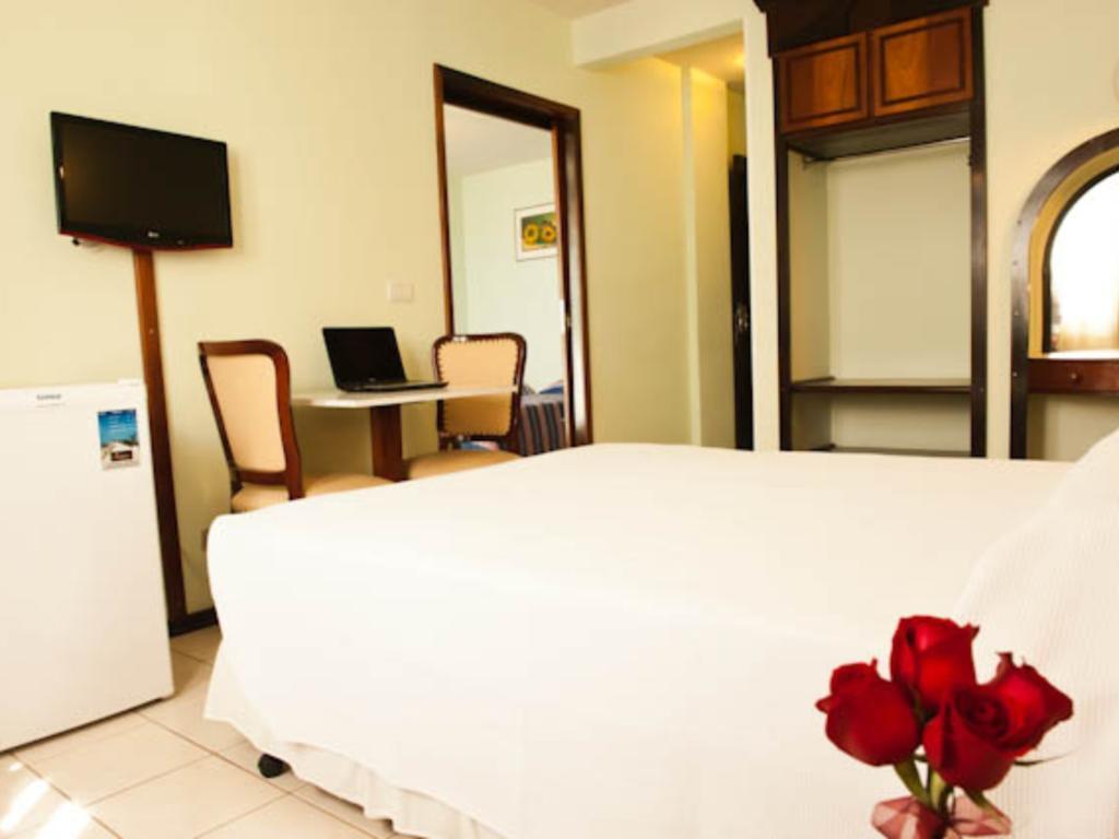 Imperador Turismo Hotel Picarras Ngoại thất bức ảnh