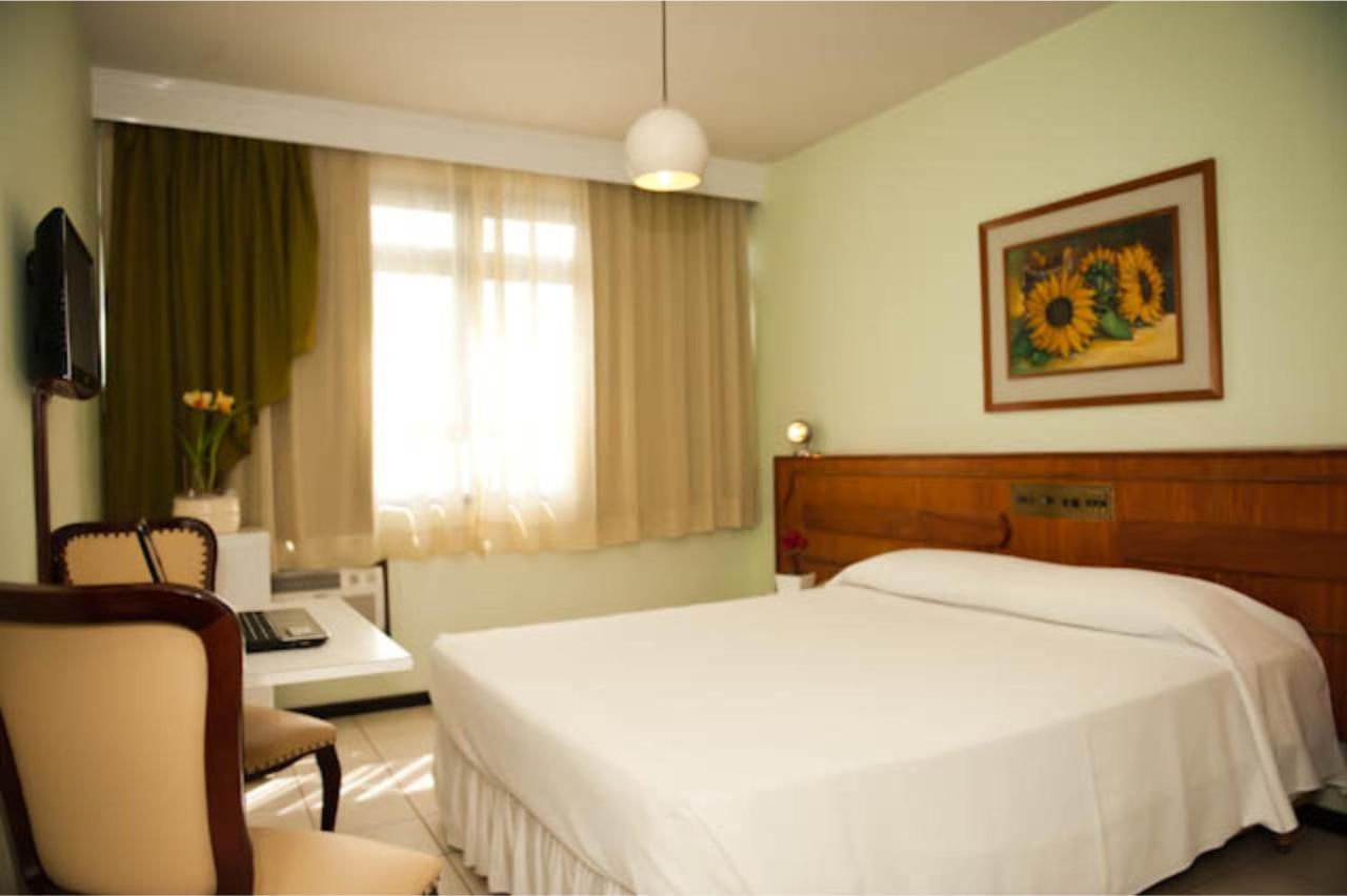 Imperador Turismo Hotel Picarras Ngoại thất bức ảnh